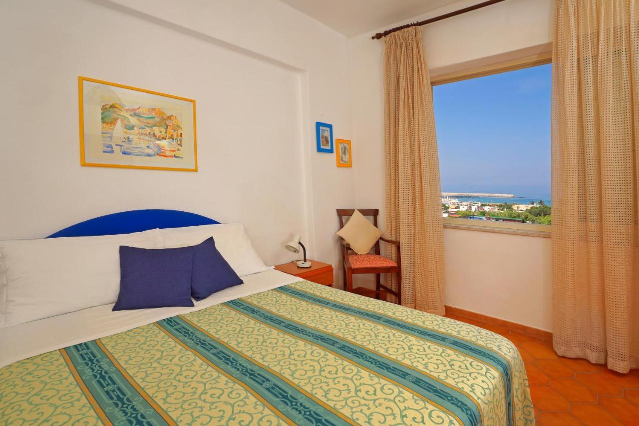 Forio di Ischia Hotel Villa Mena מראה חיצוני תמונה