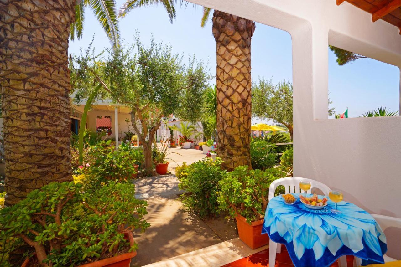 Forio di Ischia Hotel Villa Mena מראה חיצוני תמונה