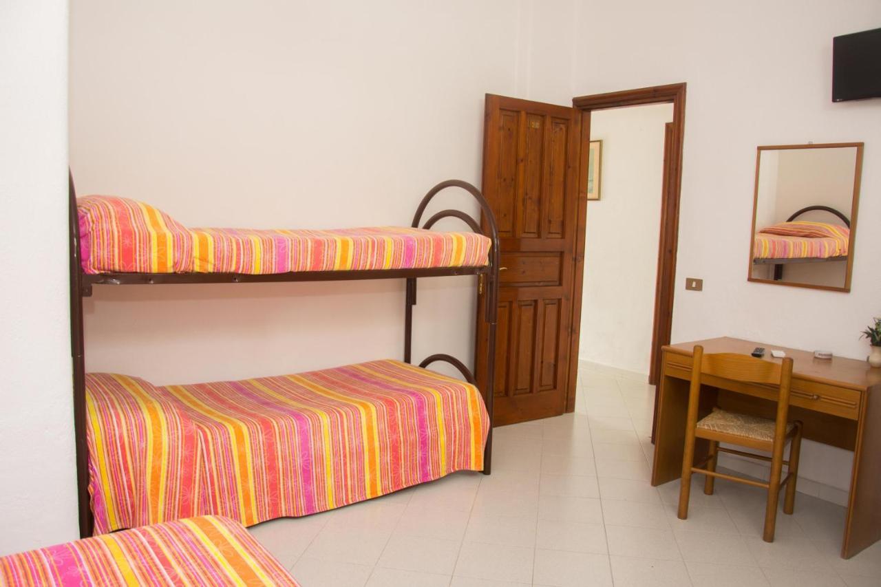 Forio di Ischia Hotel Villa Mena מראה חיצוני תמונה