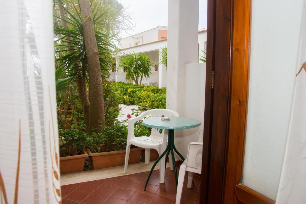 Forio di Ischia Hotel Villa Mena מראה חיצוני תמונה