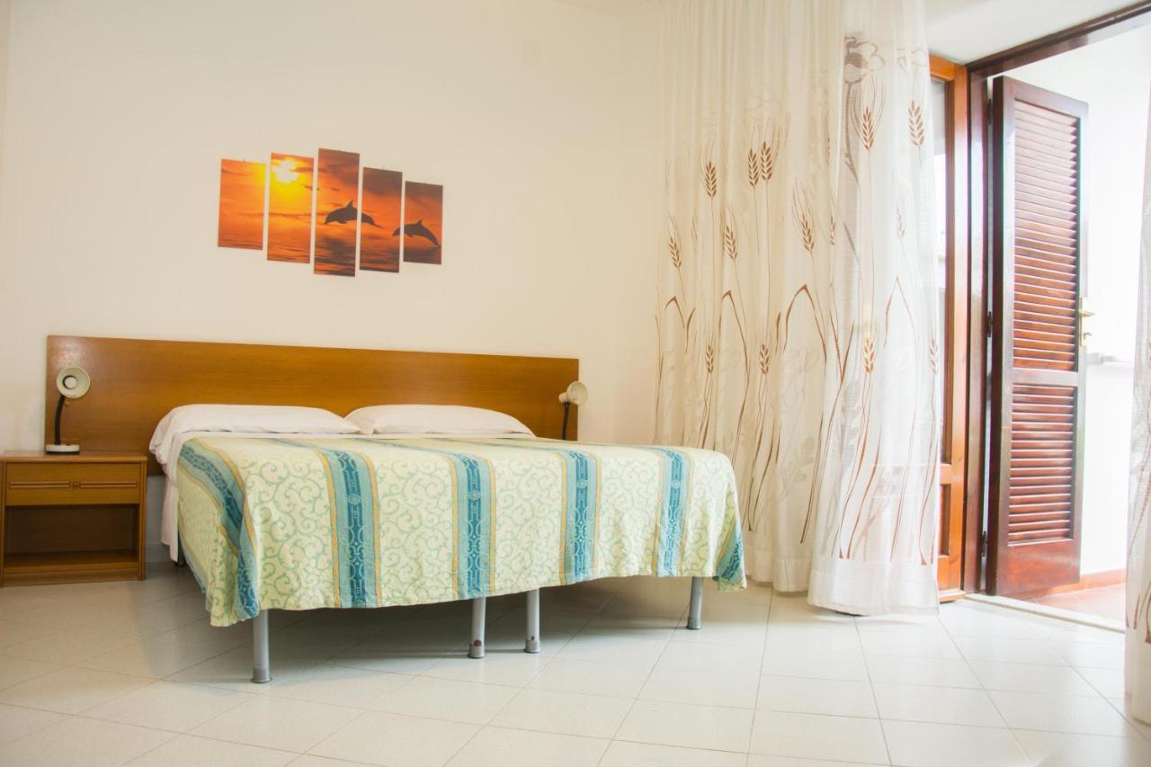 Forio di Ischia Hotel Villa Mena מראה חיצוני תמונה